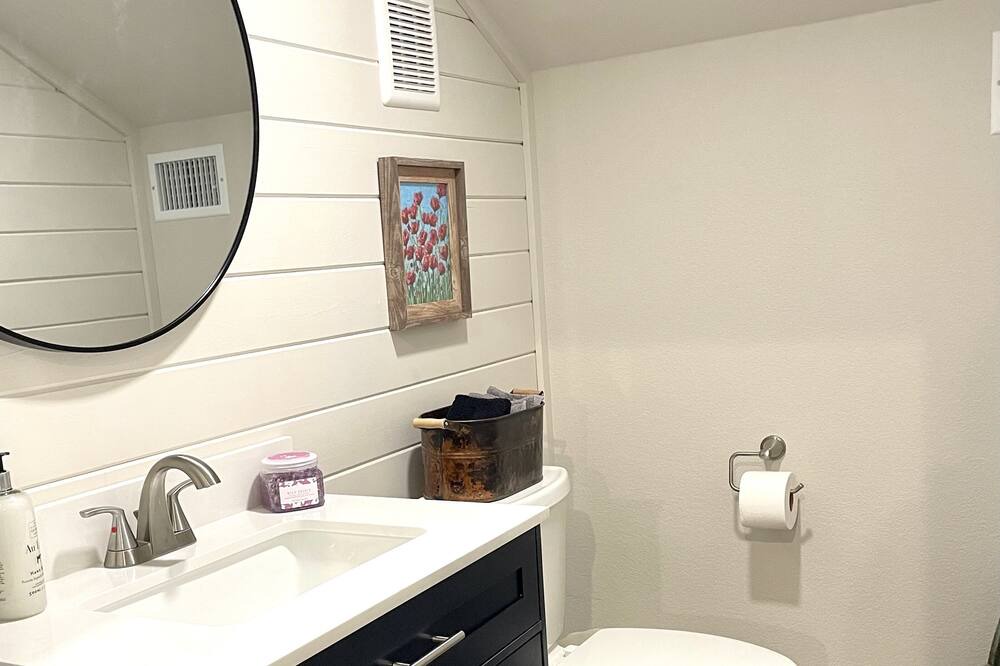 Photo of Bathroom in Valley Mills