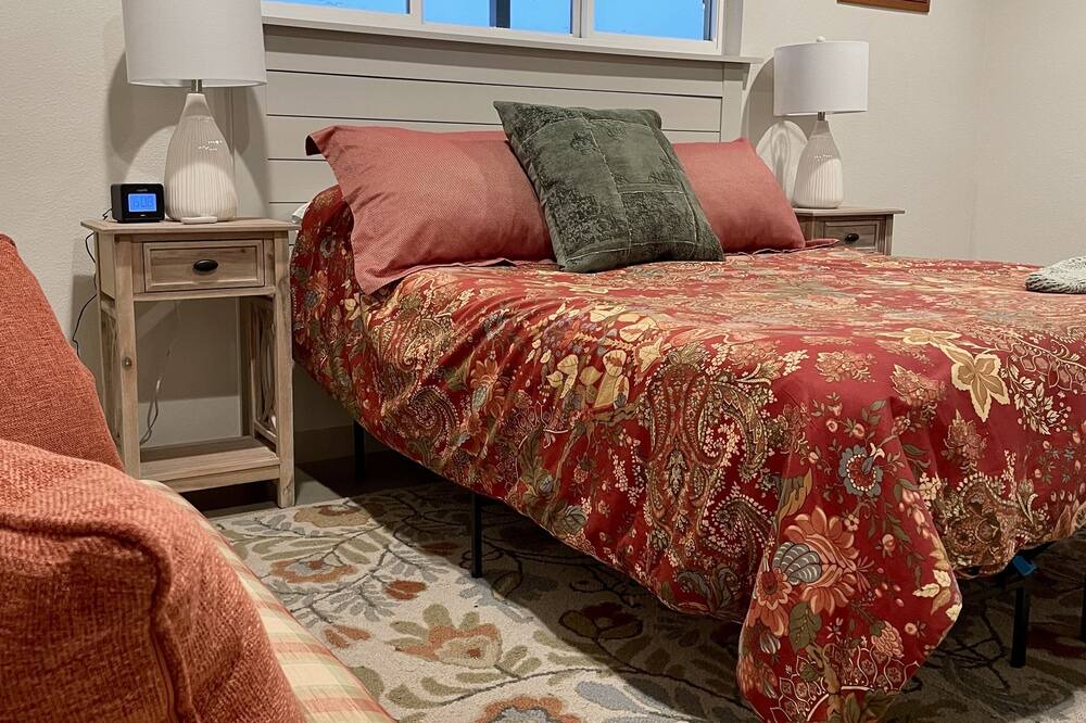 Photo of Bedroom in Valley Mills