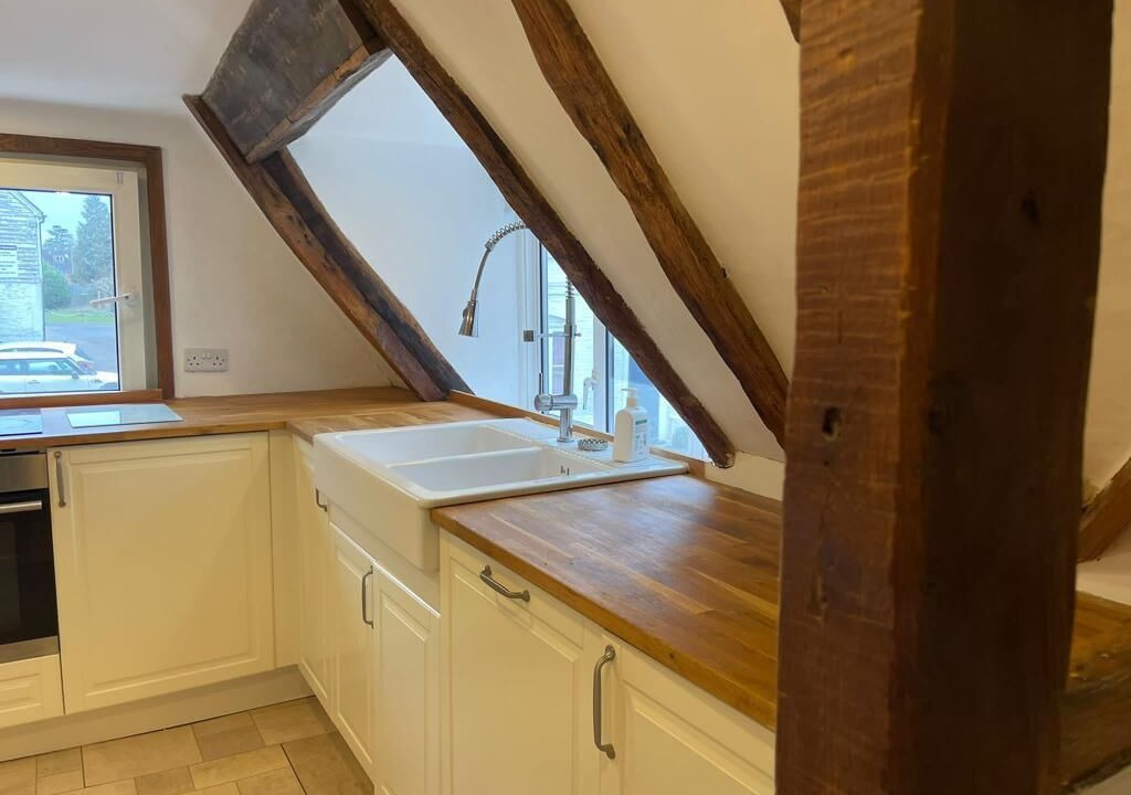 Photo of Kitchen in East Grinstead