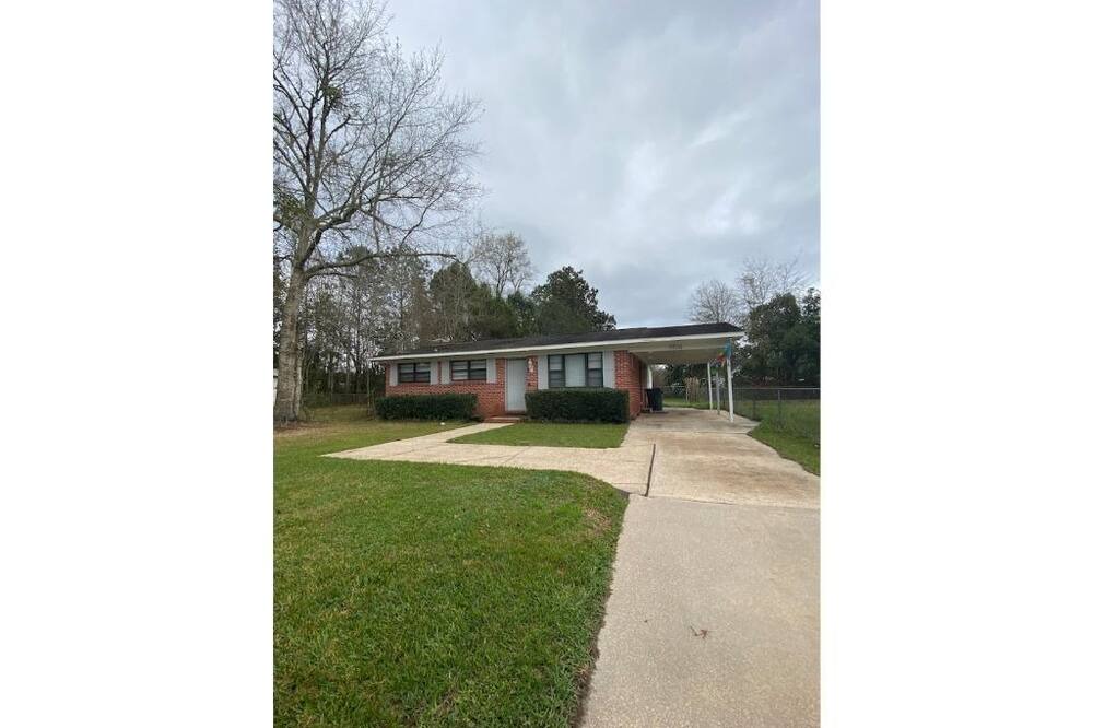 Photo of Outdoor in Milton