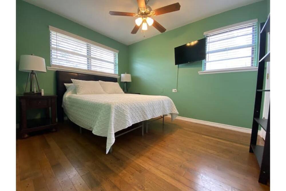 Photo of Bedroom in Milton