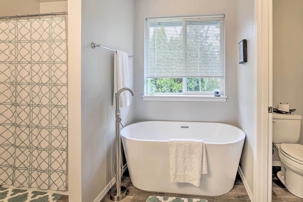 Photo of Bathroom in Covington