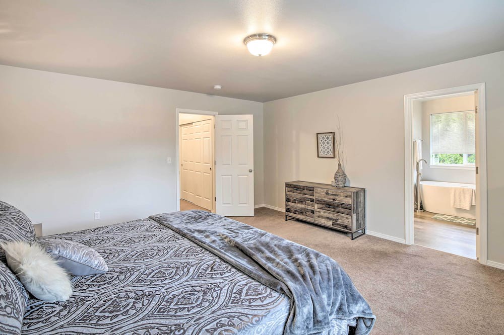 Photo of Bedroom in Covington