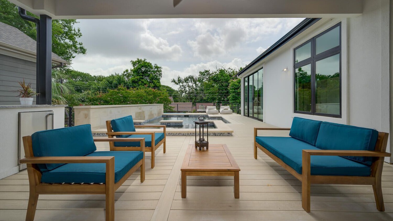 Photo of Patio Balcony in Tarrytown