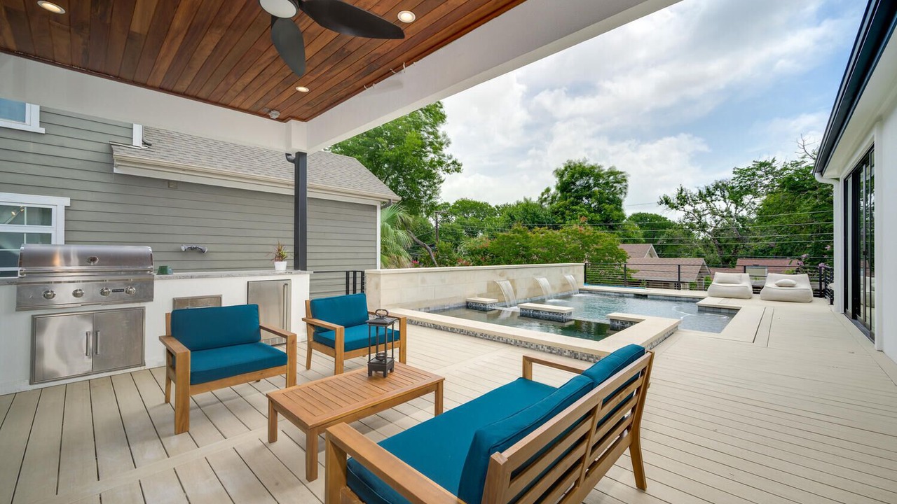 Photo of Patio Balcony in Tarrytown