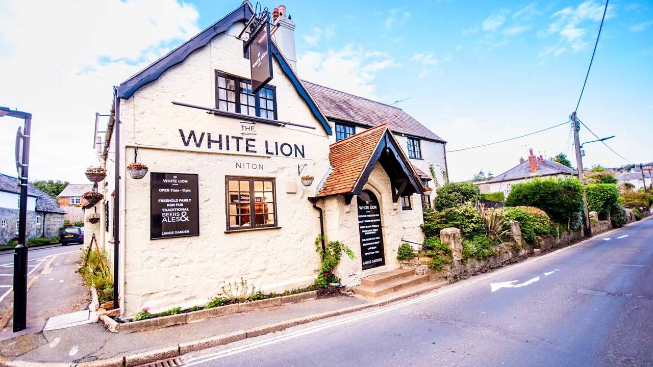 Photo of Outdoor in Niton