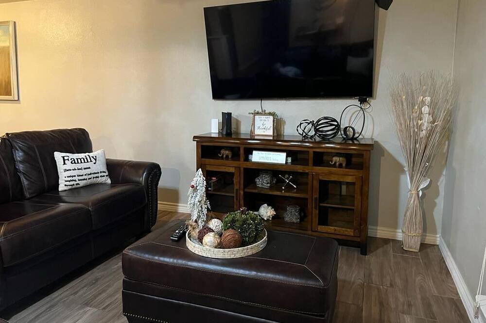 Photo of Livingroom in Eagle Pass
