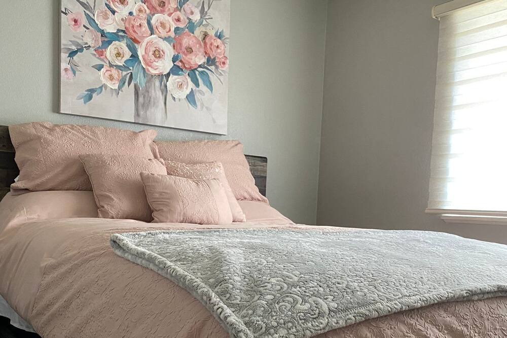 Photo of Bedroom in Eagle Pass