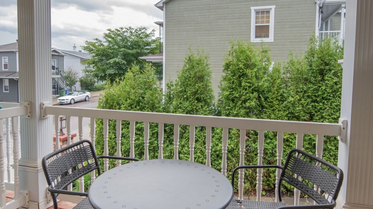 Photo of Patio Balcony in La Baie