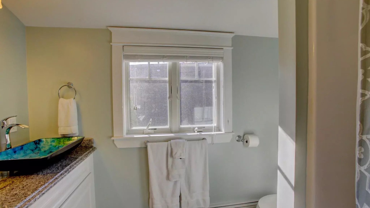 Photo of Bathroom in Edgecomb