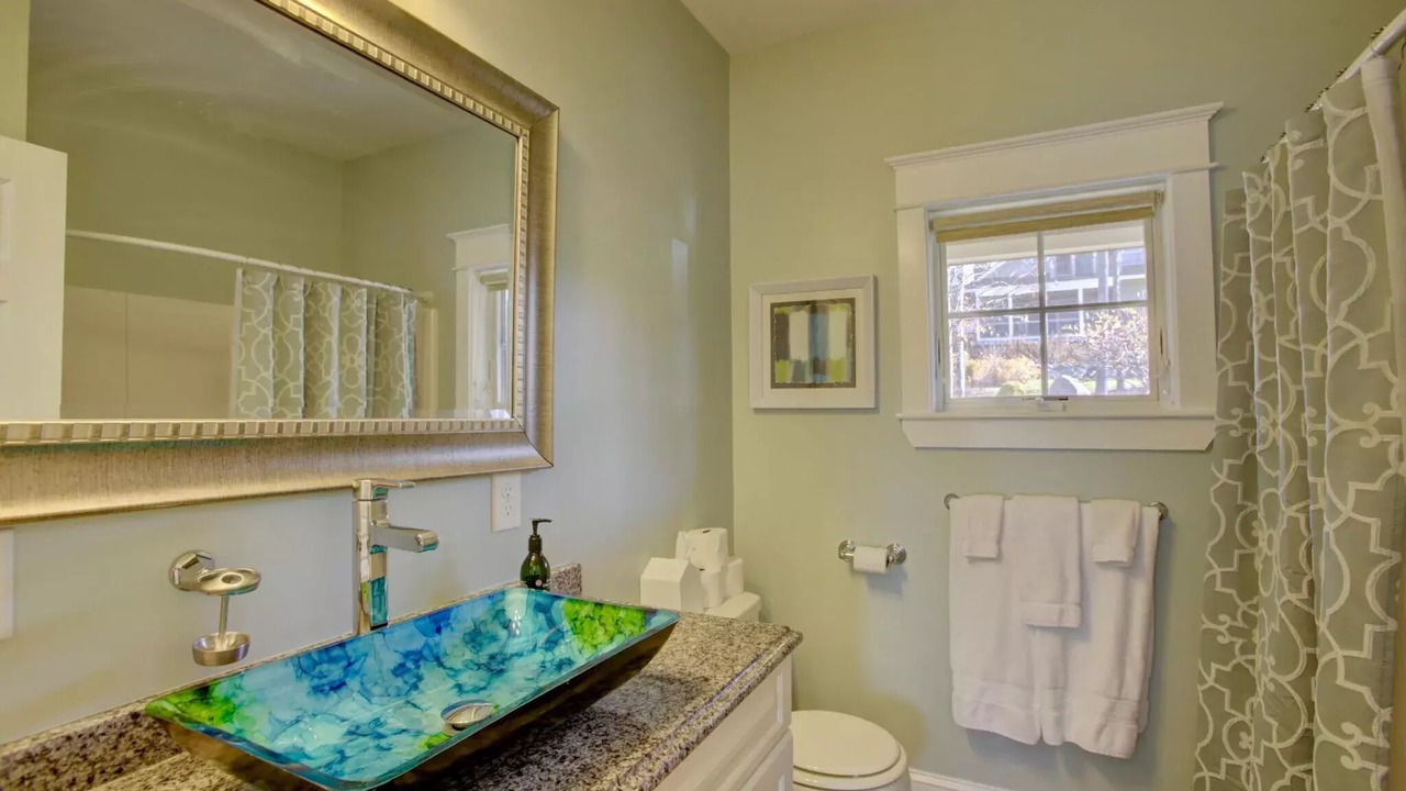 Photo of Bathroom in Edgecomb