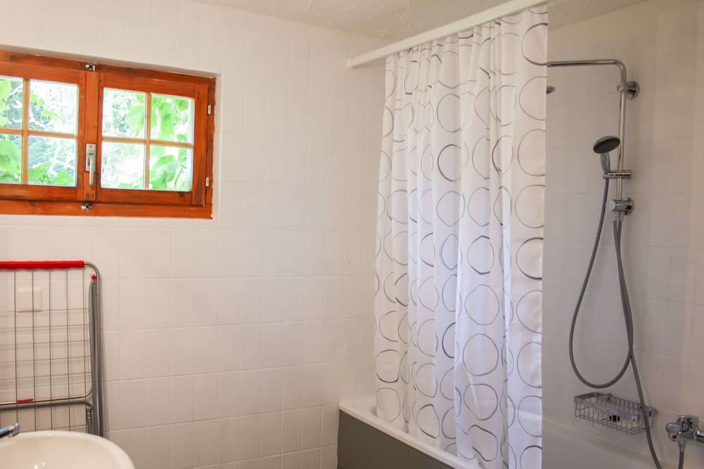 Photo of Bathroom in Moleson