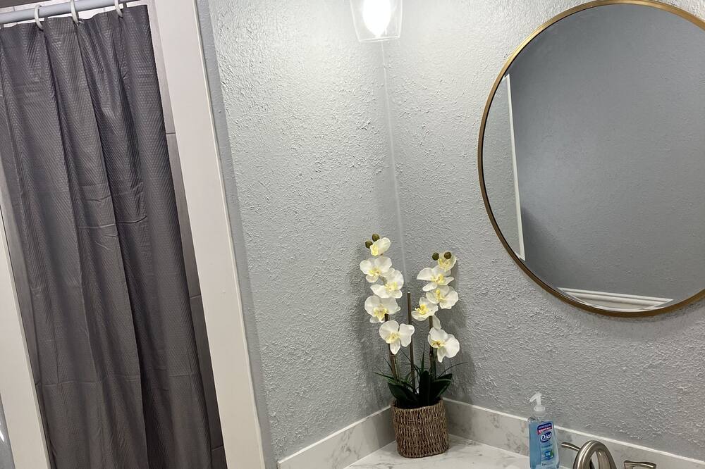 Photo of Bathroom in Euless