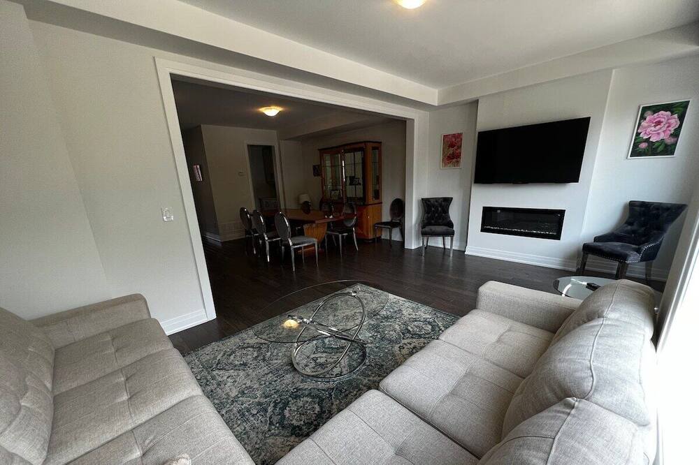 Photo of Livingroom in Newmarket