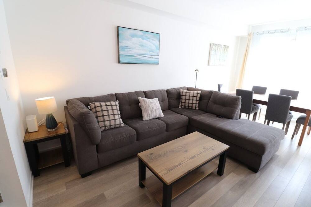 Photo of Livingroom in Newmarket