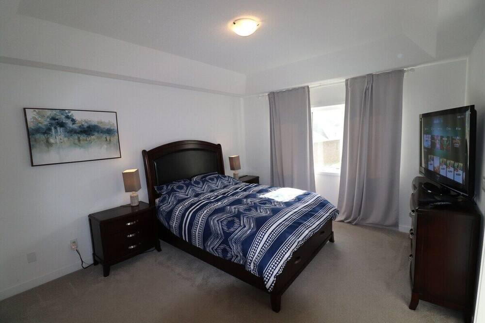 Photo of Bedroom in Newmarket