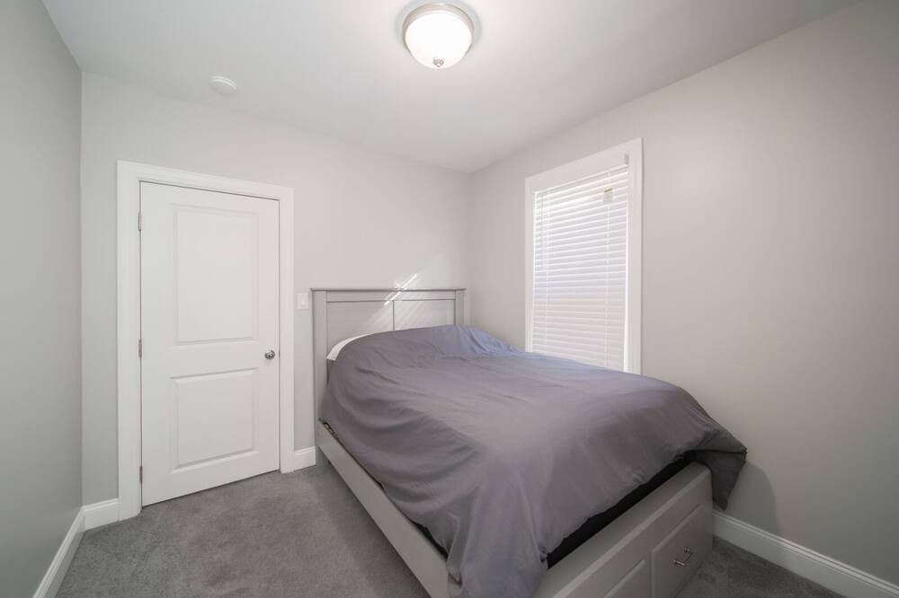 Photo of Bedroom in Ironbound District