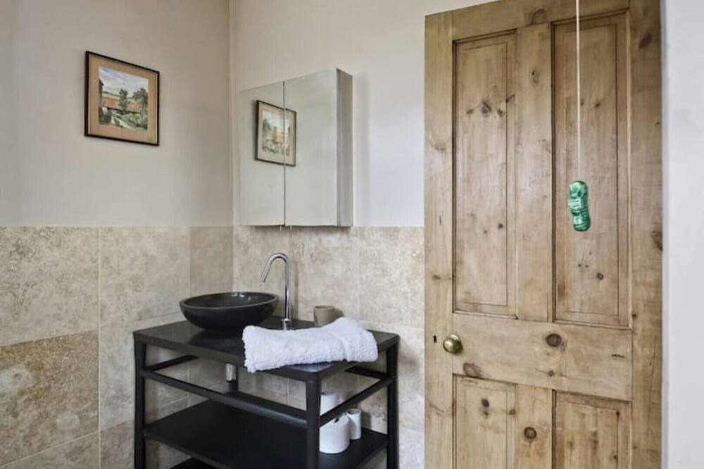 Photo of Others in Kneesall