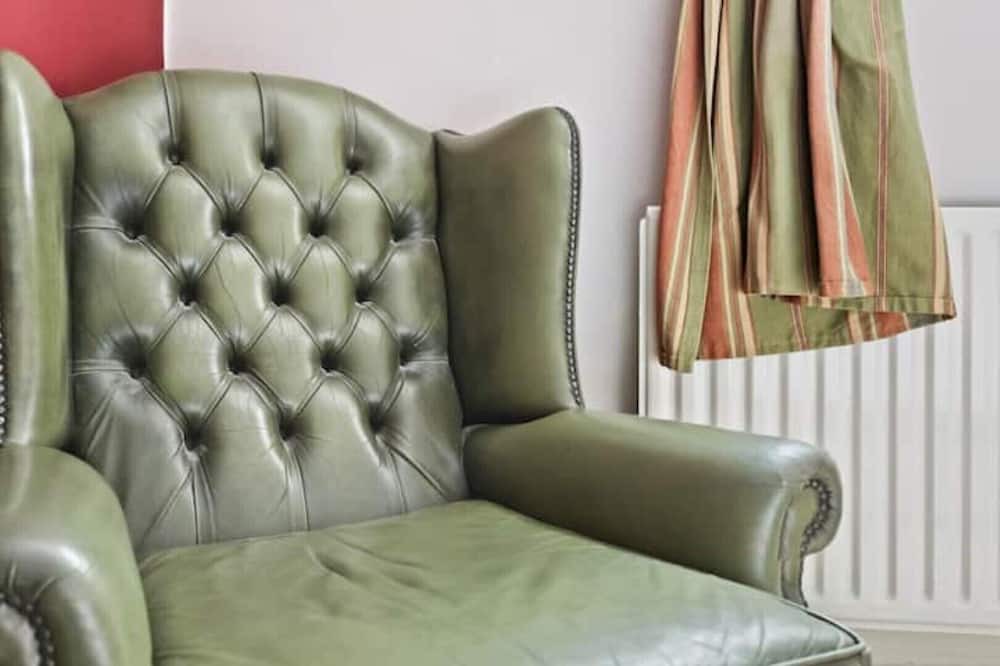 Photo of Livingroom in Kneesall