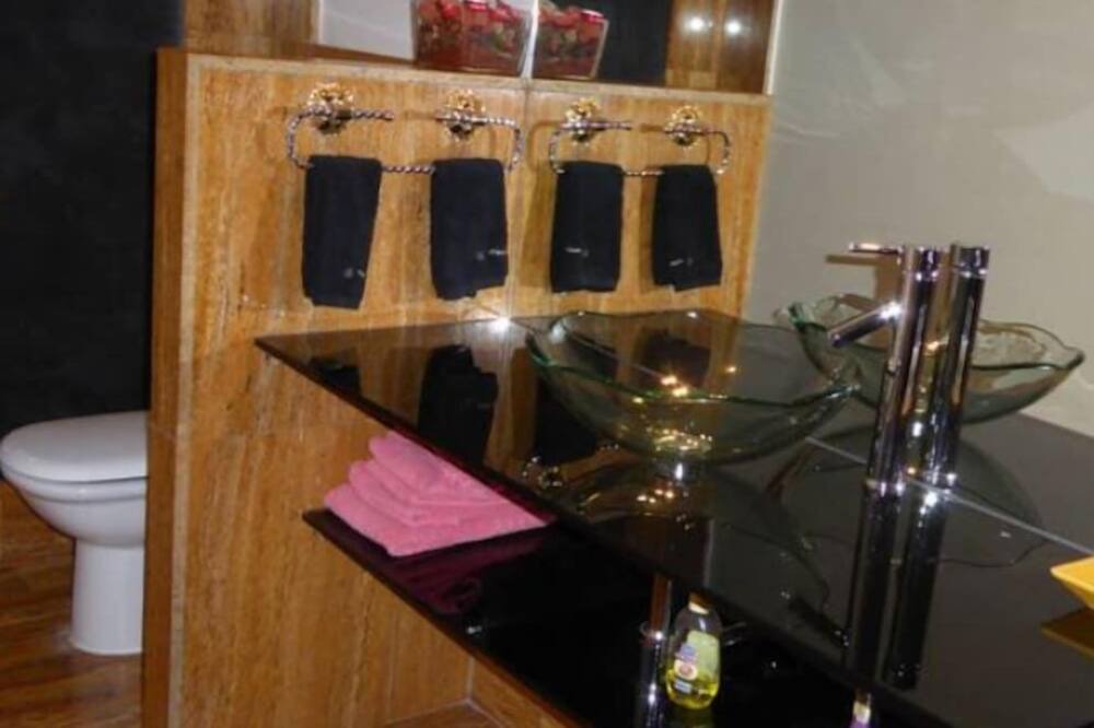 Photo of Bathroom in Mostoles