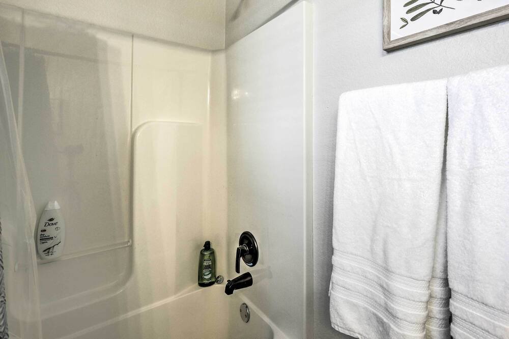 Photo of Bathroom in Centerton