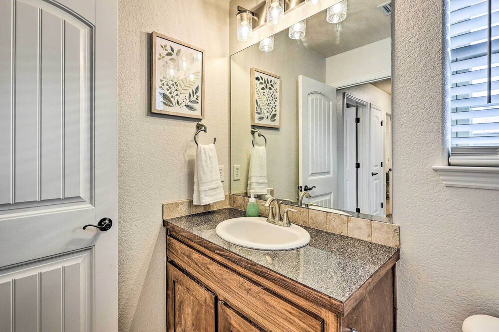 Photo of Bathroom in Centerton