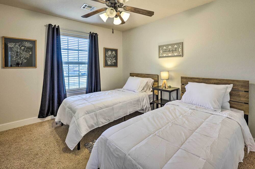 Photo of Bedroom in Centerton