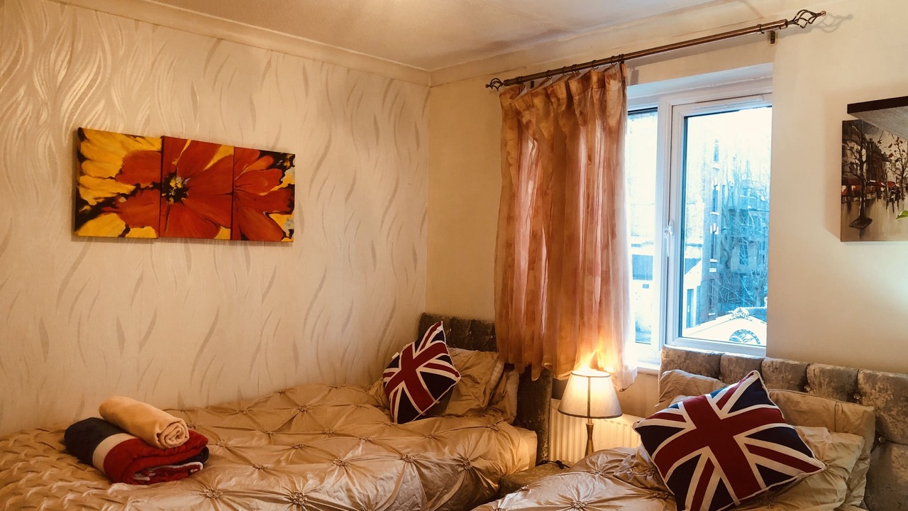 Photo of Others in Elephant and Castle