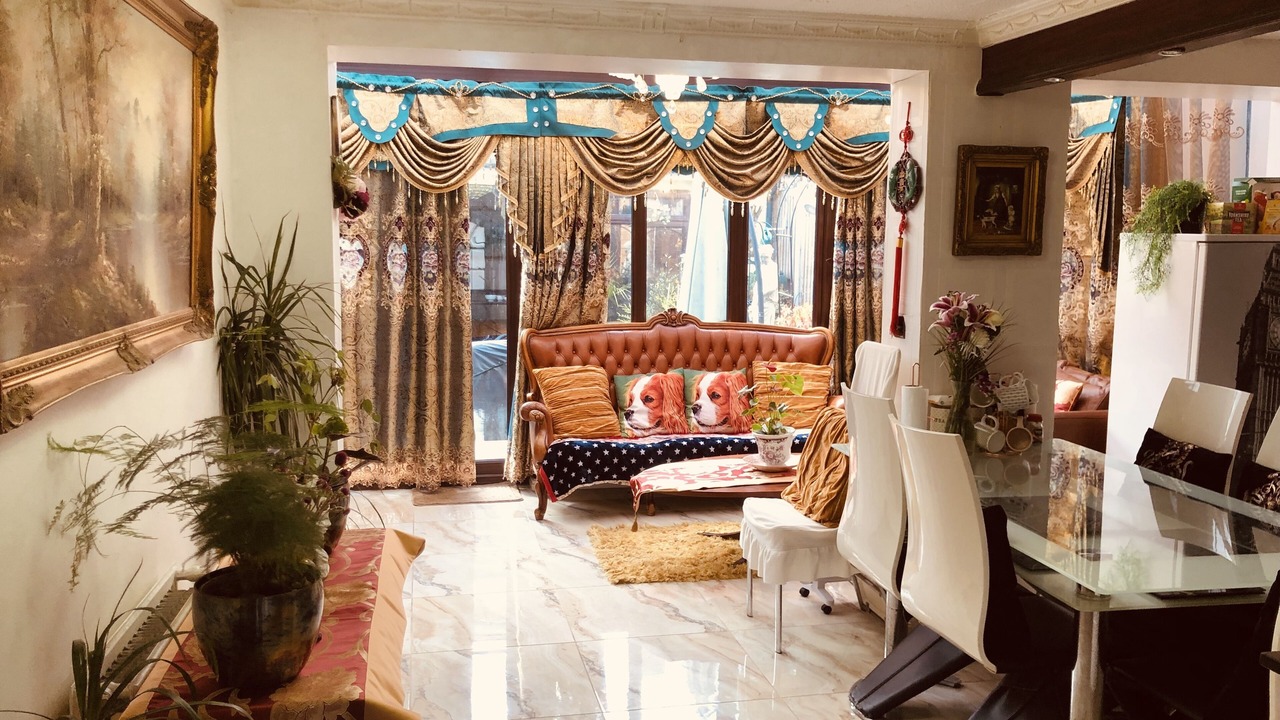 Photo of Others in Elephant and Castle