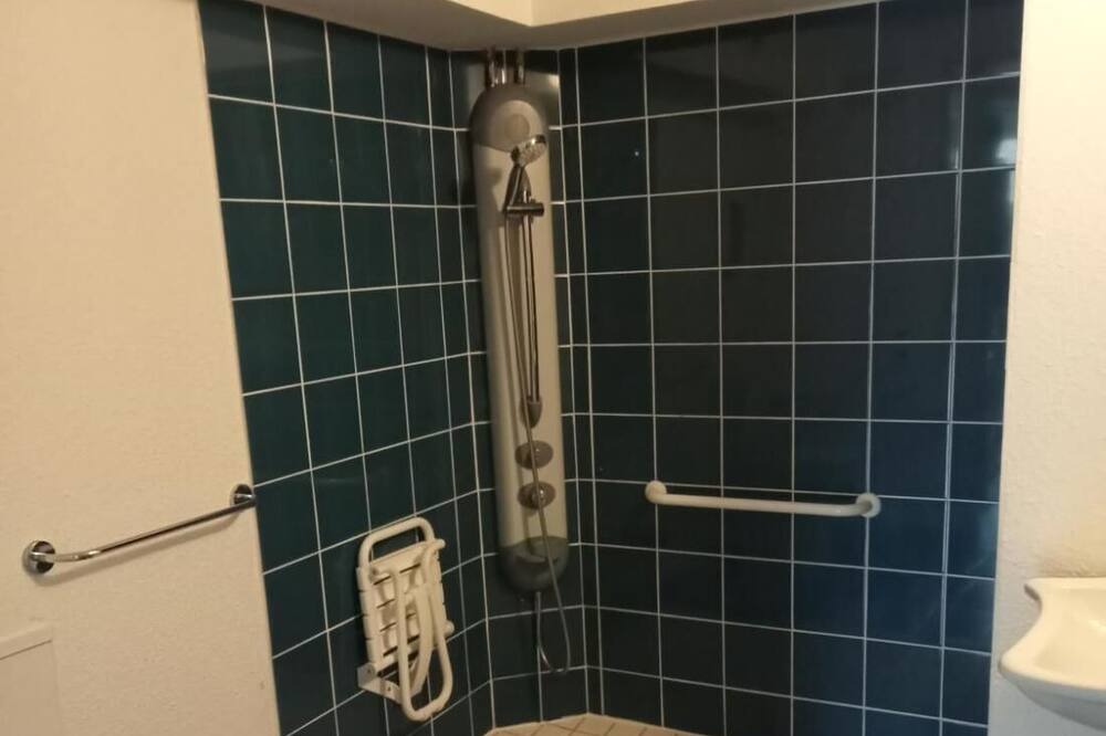 Photo of Bathroom in Casteljau