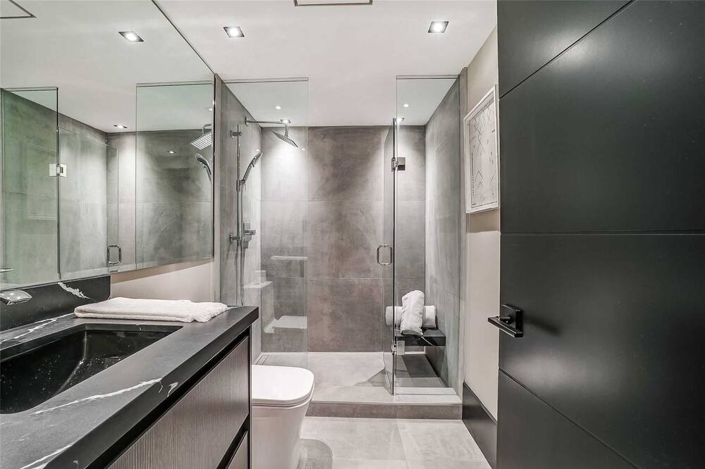 Photo of Bathroom in Etobicoke