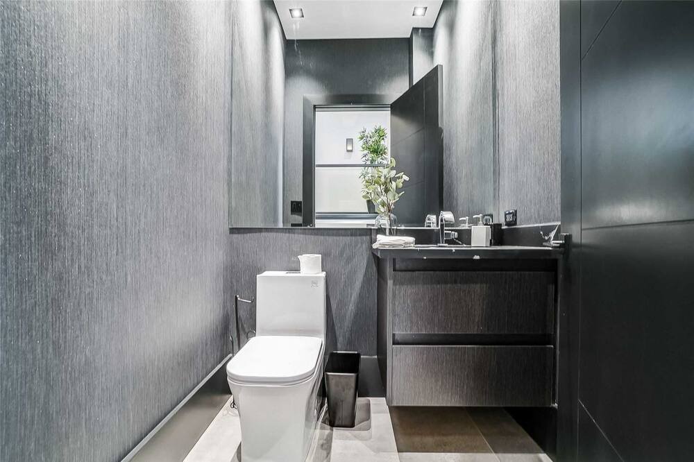 Photo of Bathroom in Etobicoke