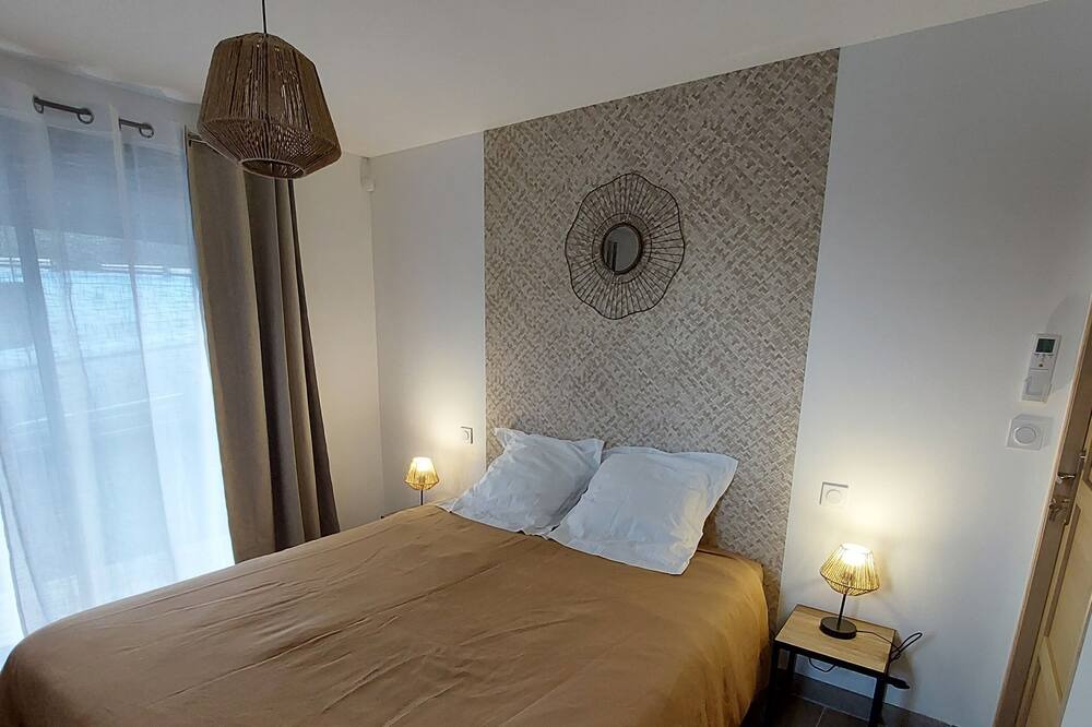 Photo of Bedroom in Saint-Paul-le-Jeune