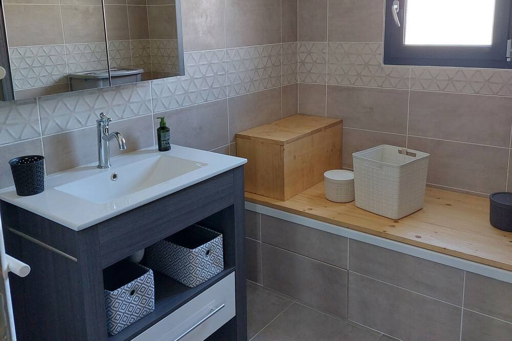 Photo of Bathroom in Saint-Paul-le-Jeune