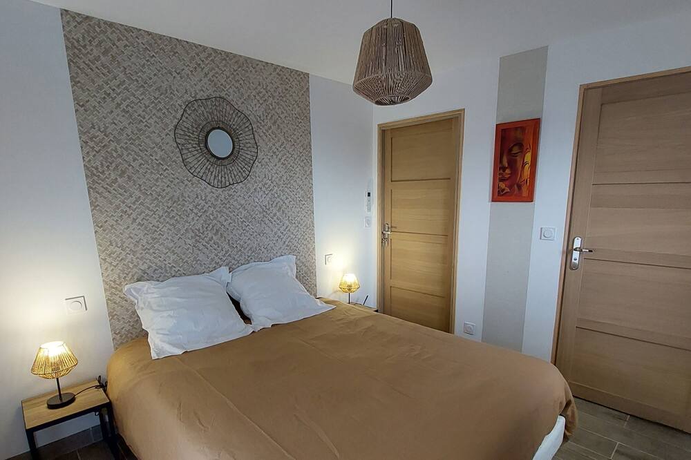 Photo of Bedroom in Saint-Paul-le-Jeune