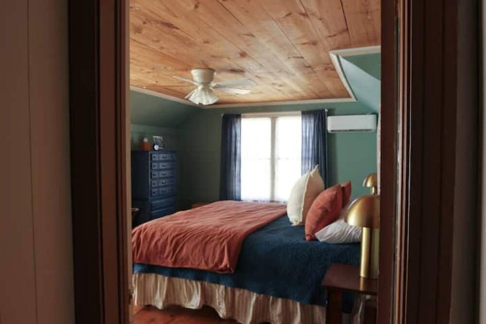 Photo of Bedroom in Denton