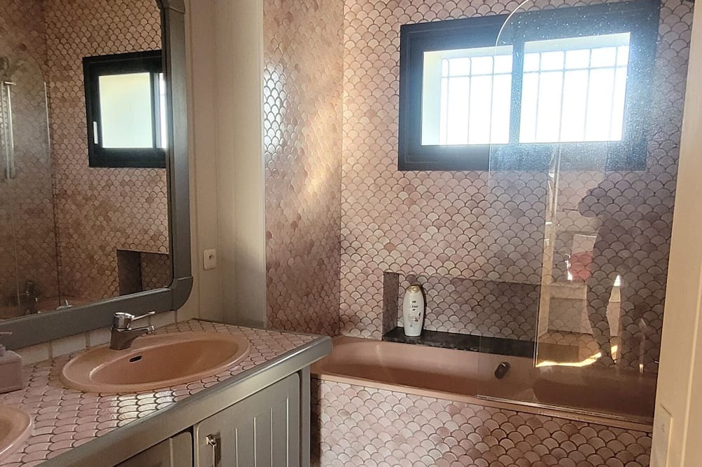 Photo of Bathroom in Valence-sur-Baise