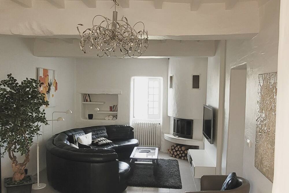 Photo of Others in Valence-sur-Baise