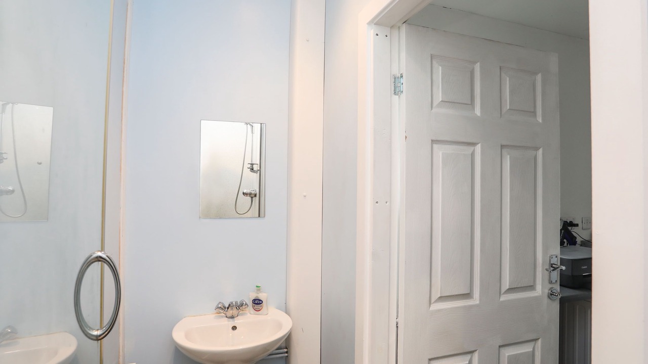 Photo of Bathroom in Edern