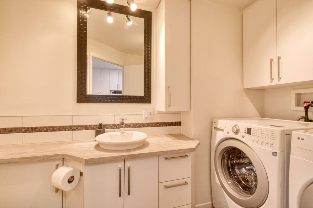 Photo of Bathroom in Duberger-Les Saules