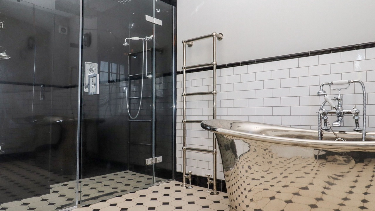 Photo of Bathroom in Bridge