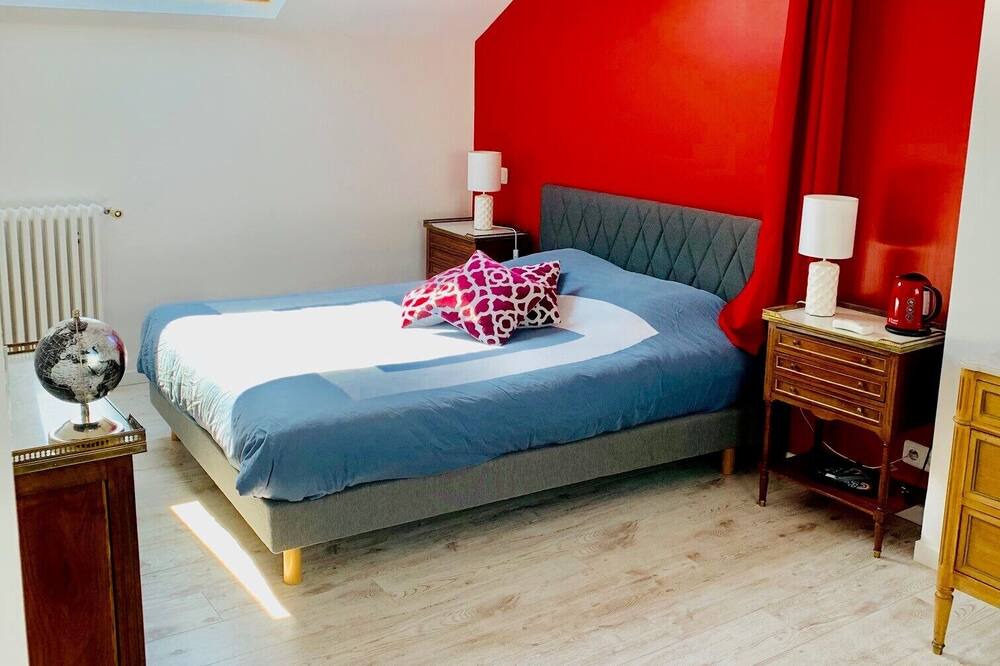 Photo of Bedroom in Bagneux