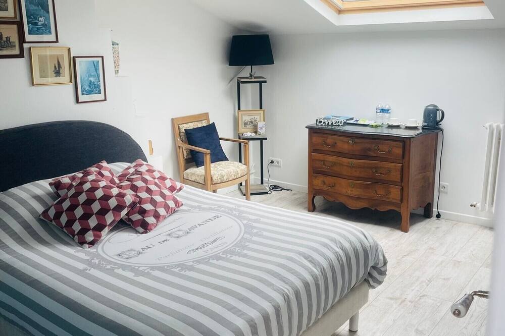Photo of Bedroom in Bagneux