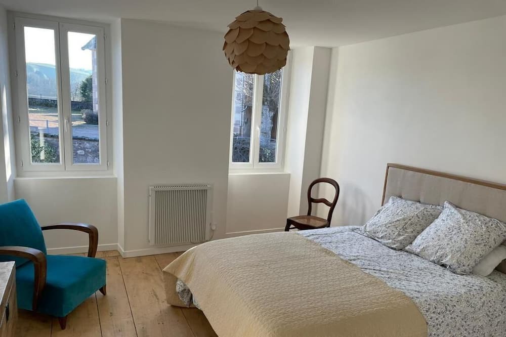 Photo of Bedroom in Chatelus