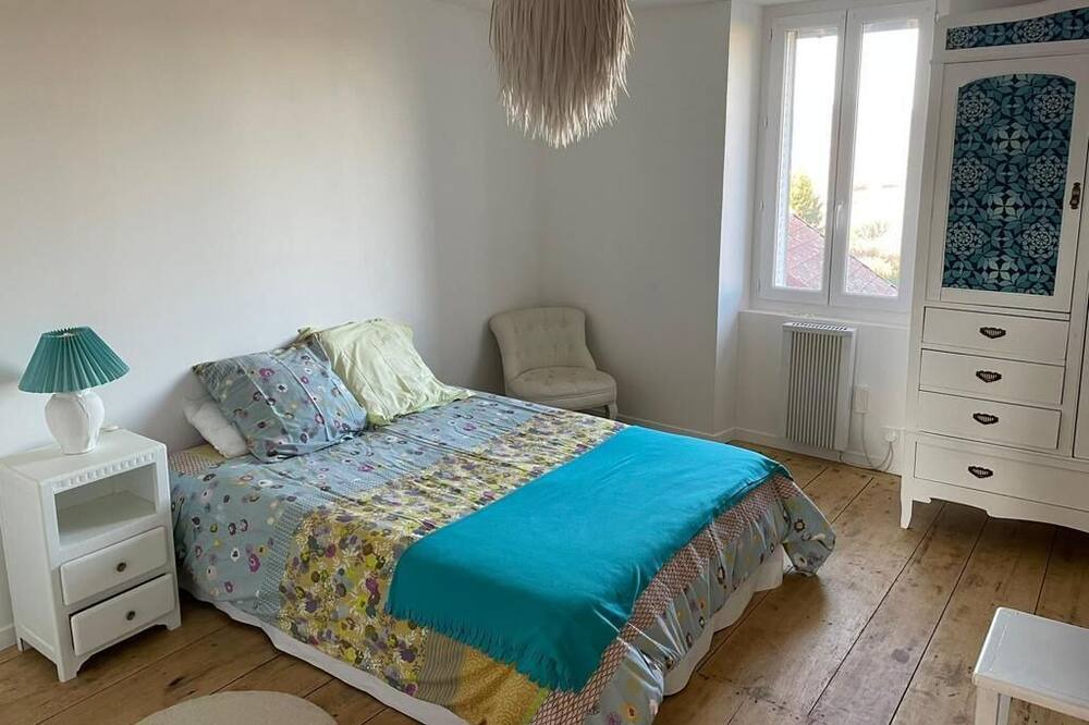 Photo of Bedroom in Chatelus