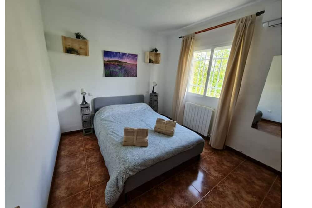 Photo of Bedroom in Barajas de Melo