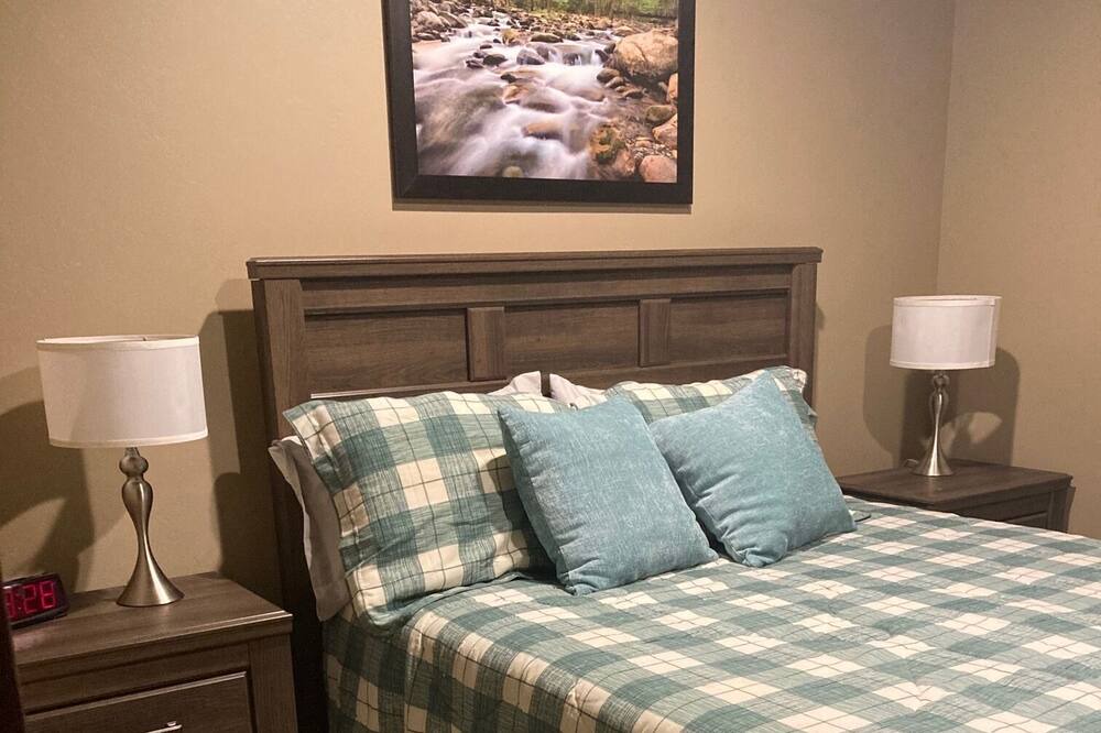 Photo of Bedroom in Rohnerville