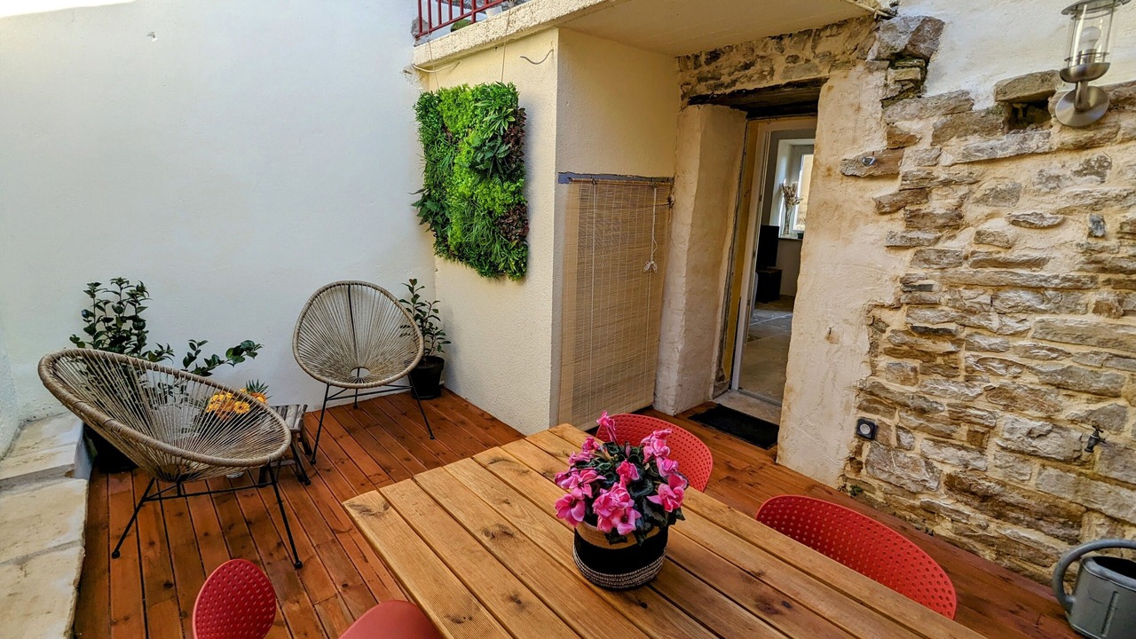 Photo of Outdoor in Saint-Etienne-de-l'Olm