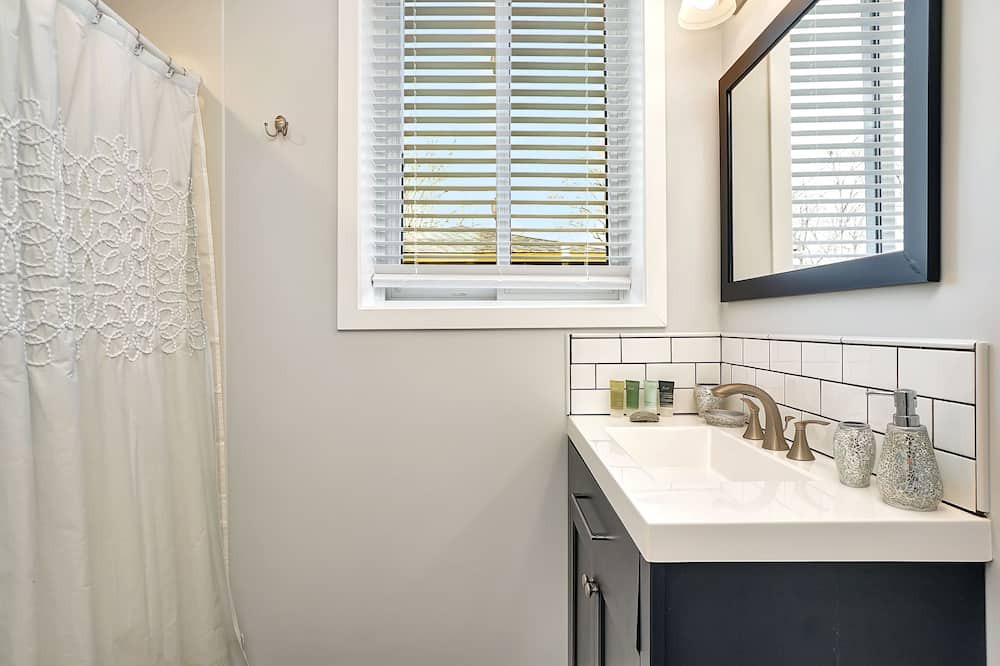 Photo of Bathroom in Downers Grove