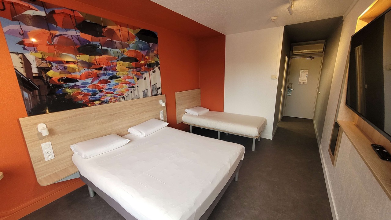 Photo of Bedroom in Dardilly